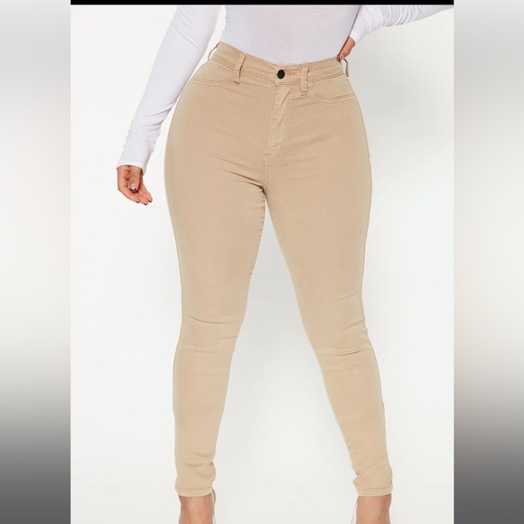 Brand new Women’s Fashion Nova Classic Khaki skinny Jeans-Size 1X - Picture 2 of 3